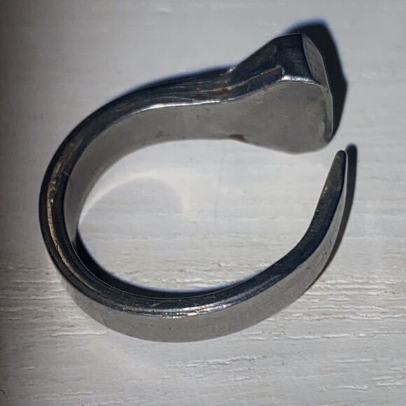 1950S GENE AUTRY HORSESHOE NAIL RING - Picture 4 of 6